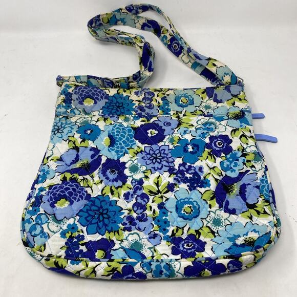 Vera Bradley Triple Zip Hipster Crossbody Bag Blueberry Blooms. - Picture 2 of 6